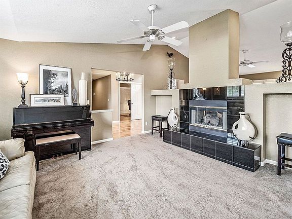5th image of 655 Platt Cir