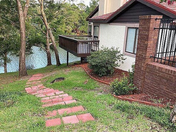 4th image of 1062 Lake Way Dr