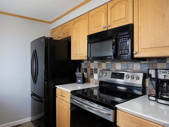 2nd image of 1153 Charlesgate Cir #1153