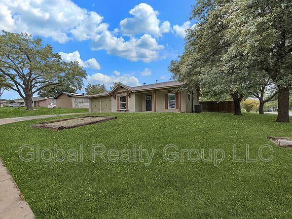 4th image of 4003 Shenandale St