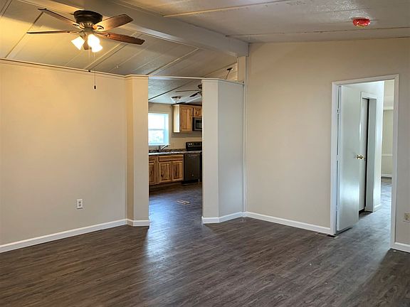 5th image of 308 E 39th St