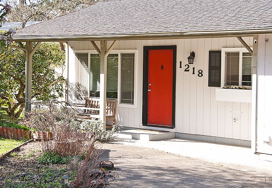 1st image of 1218 20th Ave SE