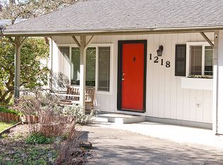 1218 20th Ave SE, Olympia, WA 98501