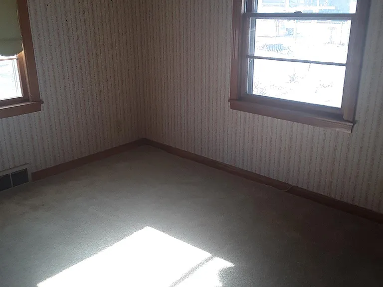2215 Van Buren St — Photo 9