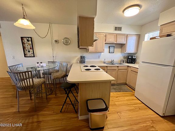 5th image of 256 Lake Havasu Ave S APT B65