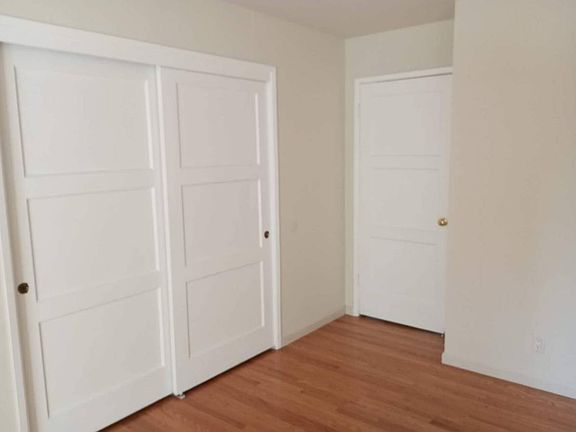 3rd image of 12100 Saraglen Dr