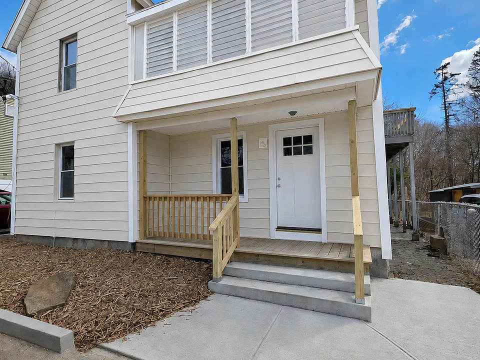 14 Smith St #1