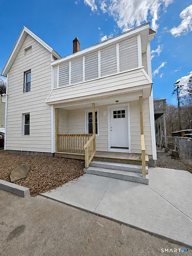 14 Smith St #1 Photo 1