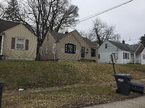 2nd image of 2333 W 9th St