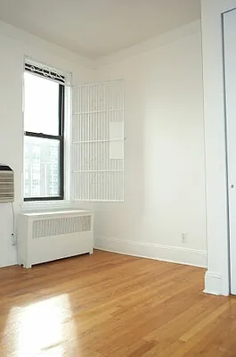 Rented by Tower Brokerage | media 11