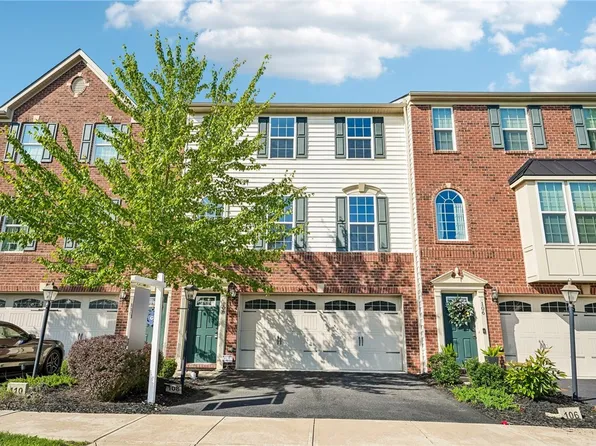 108 Noble Woods Dr, Coraopolis, PA 15108