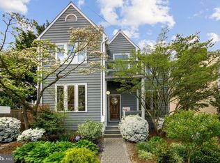 524 Horn Point Dr, Annapolis, MD 21403