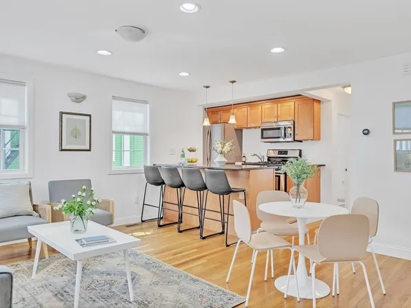 149 Cherry St #1, Cambridge, MA 02139