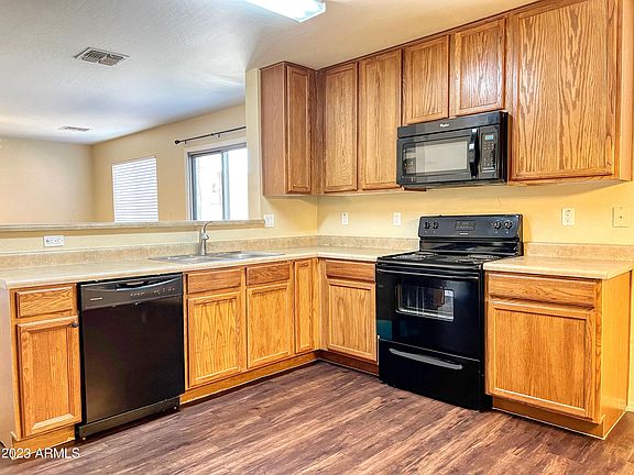 4th image of 3432 W HIDALGO Avenue