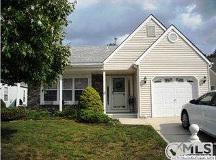 146 Canterbury Ln, Toms River, NJ 08757