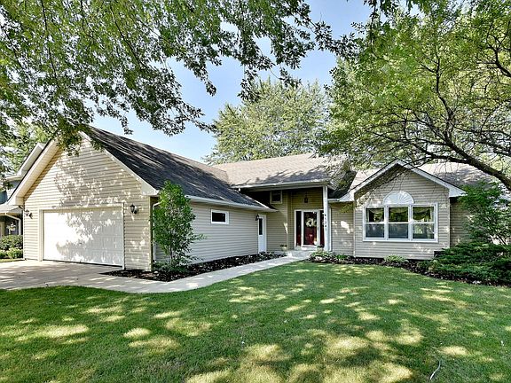 2nd image of 1345 Valayna Dr