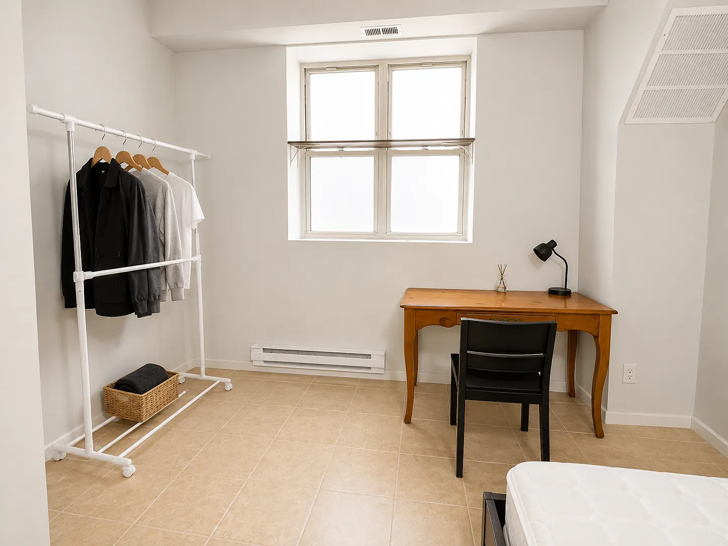 3 bed, 1650 sqft, $2,650 — Photo 3