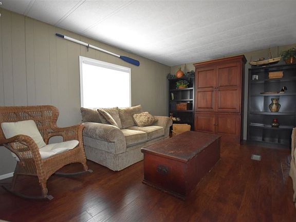 4th image of 5268 E Lawrence Dr