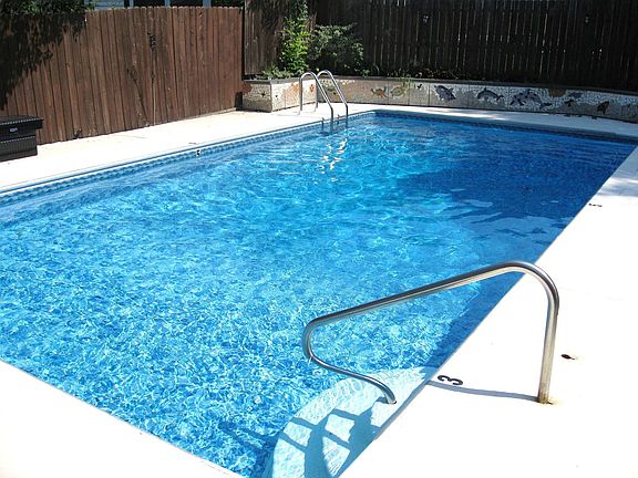 Nice Pool