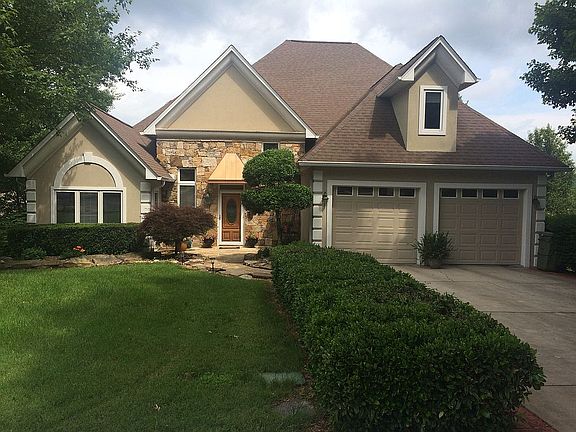 2nd image of 237 Kensington Ct