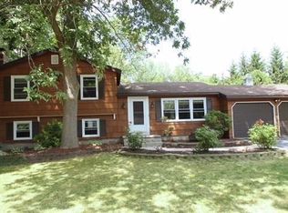 775 Saffron Ln, Webster, NY 14580