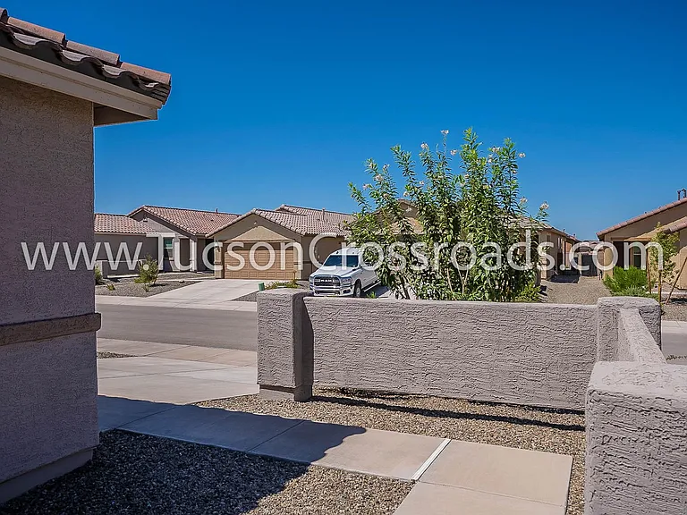 10611 Halsey Dr — Photo 38