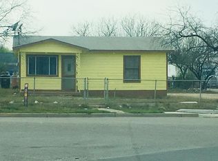 920 Eidson Rd, Eagle Pass, TX 78852