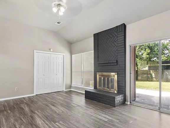 3rd image of 22131 Bridgebrook Dr