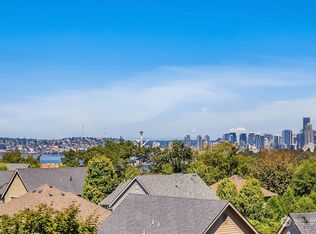 2840 SW Raymond St UNIT 204, Seattle, WA