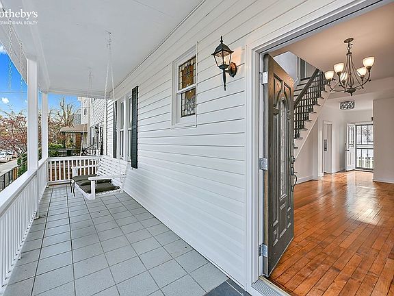 5th image of 434 W 260th St