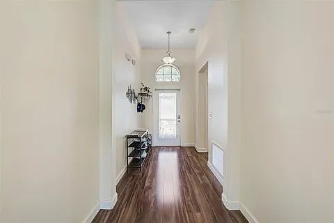 2nd image of 13818 Chalk Hill Pl