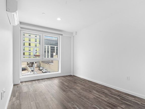4th image of 39-04 29th St #3A