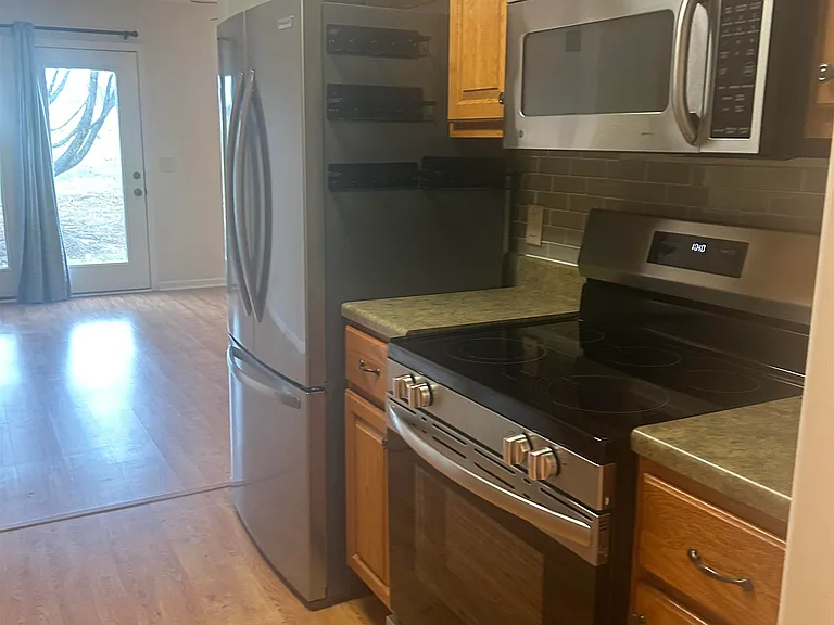 125 Joyce Dr — Photo 9