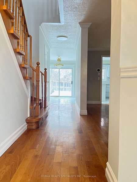 Mississauga House for rent - 3 Bedrooms — photo 6