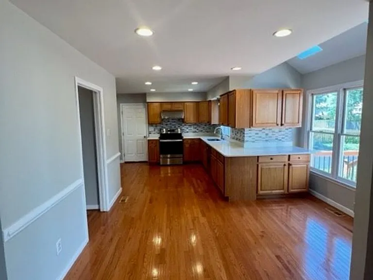 5736 Lake West Ter — Photo 18