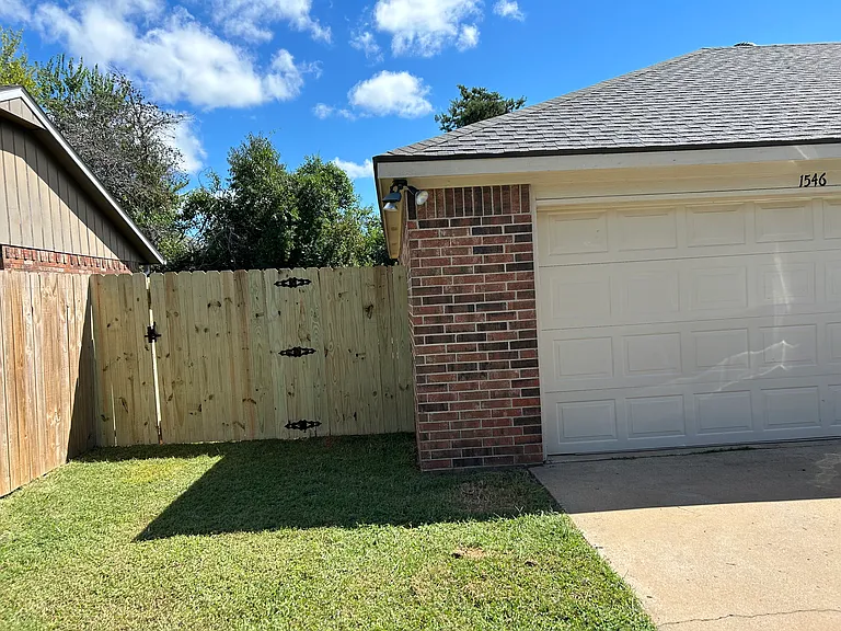 1546 N Plum Tree Dr — Photo 18