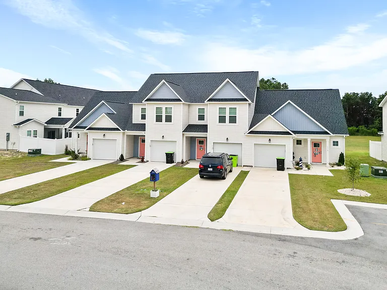 124 Bridge Point Cir — Photo 45