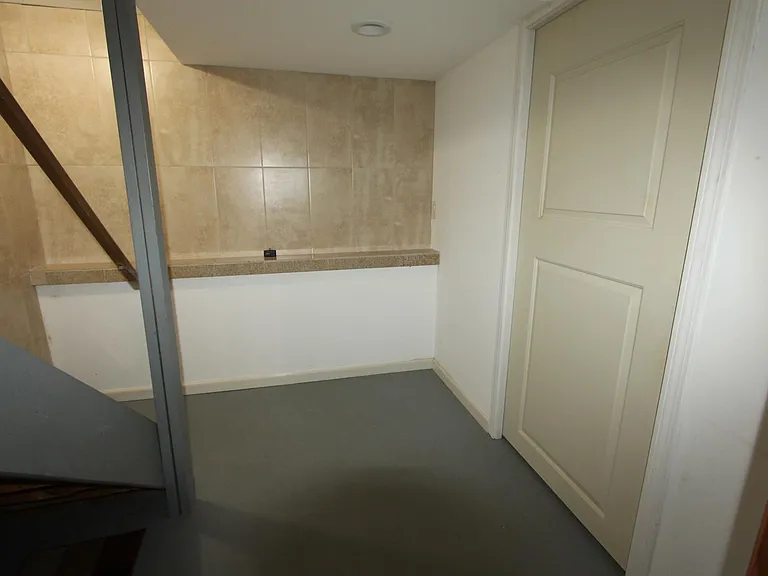 579 Churchill Dr — Photo 12