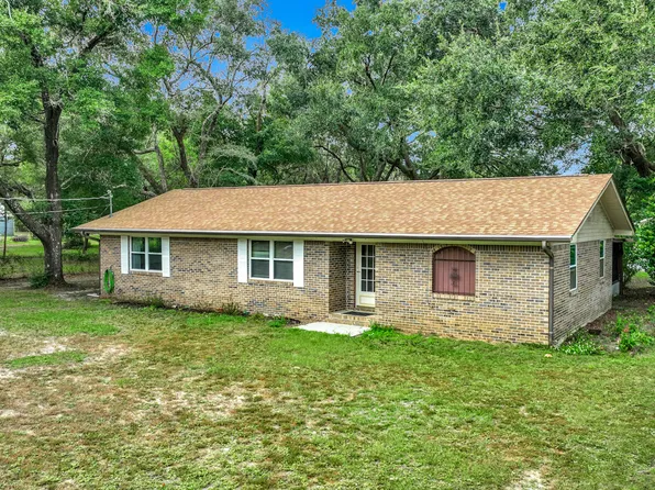 4525 Oak Forest Dr, Milton, FL 32583