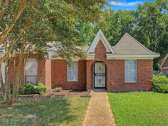 2nd image of 5780 Garden Walk E