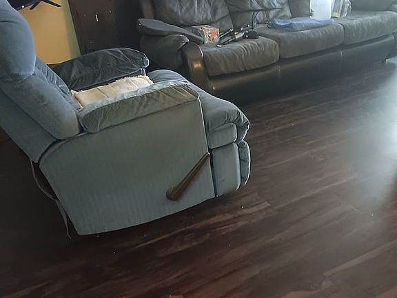 2nd image of 1613 Everett Ave