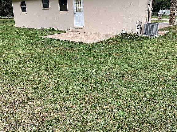 3rd image of 1618 NE 22nd St
