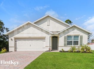2705 SW 4th Ln, Cape Coral, FL 33991