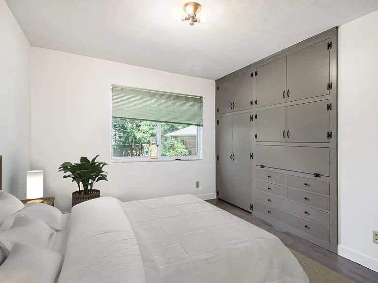 1617 Oak Park Dr — Photo 16