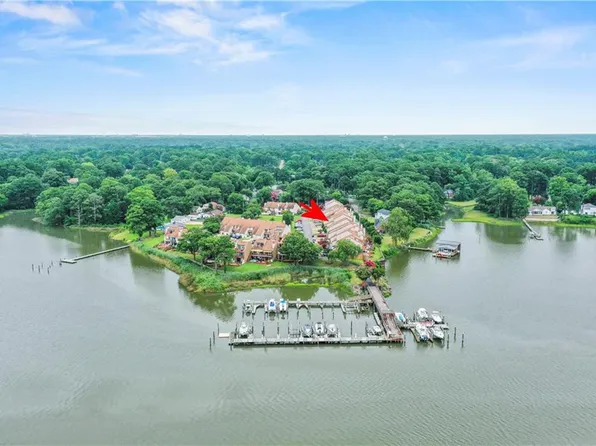 22 Sandie Point Ln, Portsmouth, VA 23701