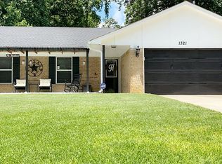 1321 Stanford St, Longview, TX 75601
