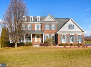 38716 Bettis Dr, Hamilton, VA 20158