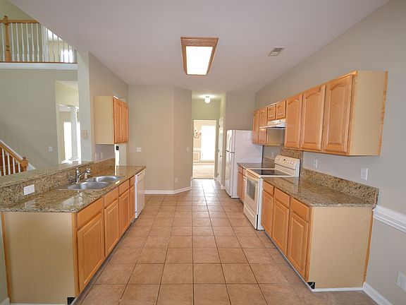 4th image of 118 Sandreed Dr