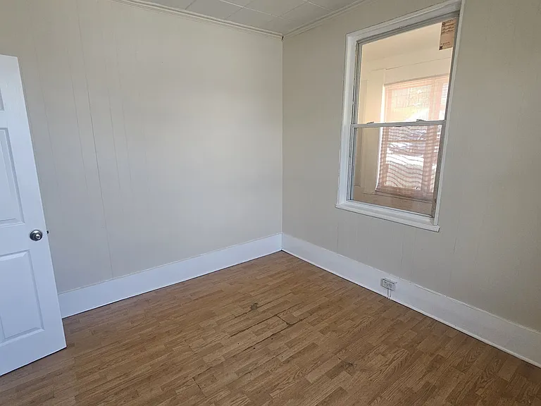 28 Terrace Ave #2F — Photo 11