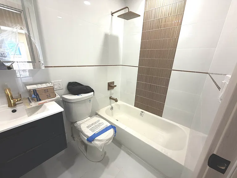 1117 Church Ave #2 — Photo 4